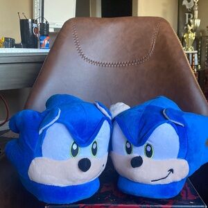 COPY - Sonic the hedgehog collector’s edition slippers size M